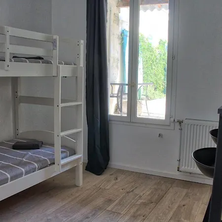 Hébergement de vacances The Loft Factory 4 Rooms River View + Garden