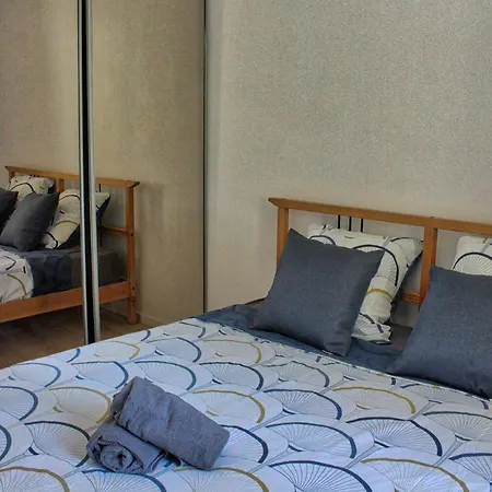 The Loft Factory 4 Rooms River View + Garden Hébergement de vacances *